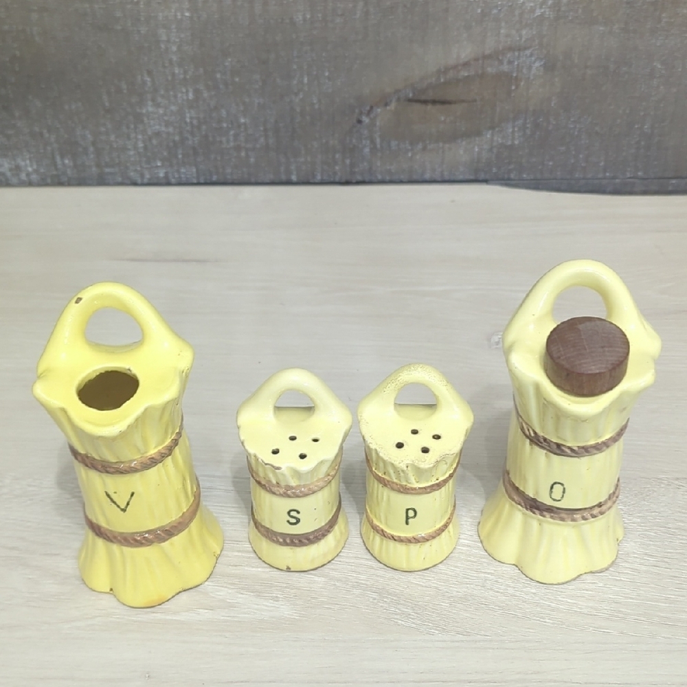 Vintage Ceramic Donkey Salt & Paper Shaker With Oil And Vinegar Dispensers - Picture 7 of 16